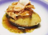蒸し牡蠣 一粒レシピ「牡蠣のバター醤油ソテー鮭フレークのっけ」